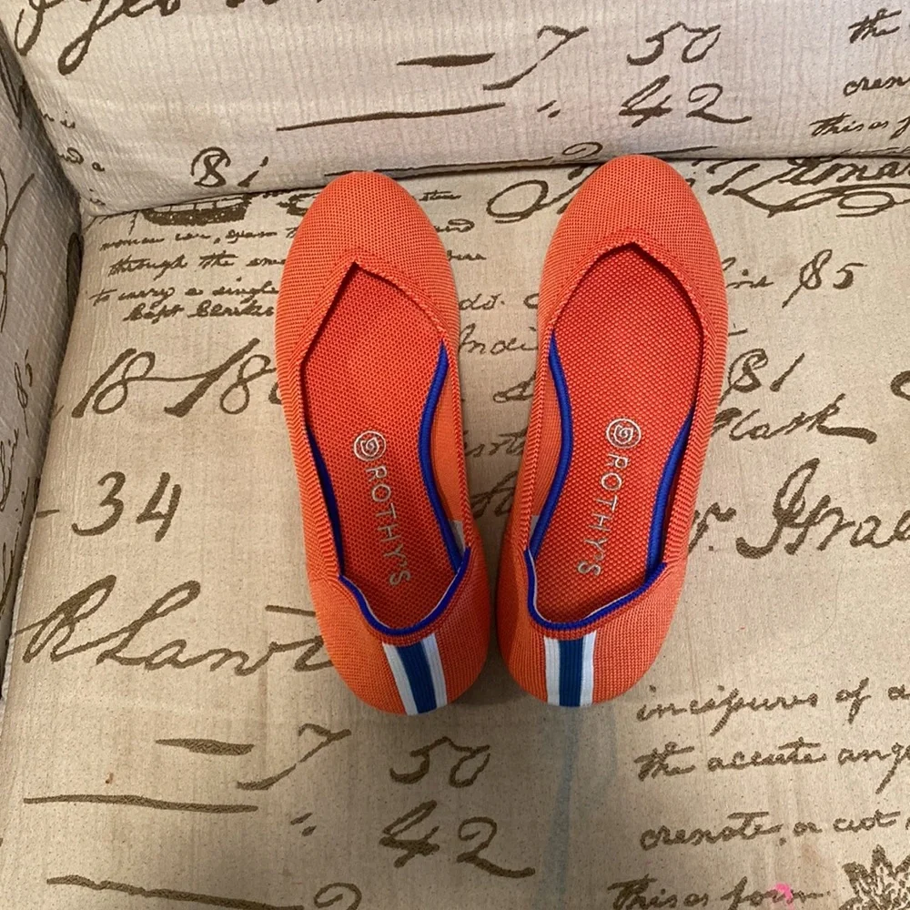 - Rothys - Picture 3 of 9
